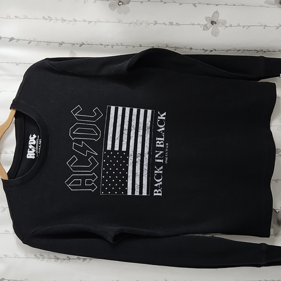 AC/DC MENS LONG SLEEVE THERMAL TSHIRT SIZE SMALL-324-36 - Picture 1 of 5